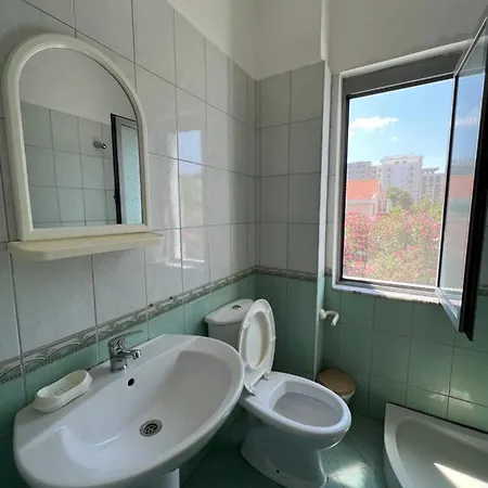 Kune, 3 Apartman *